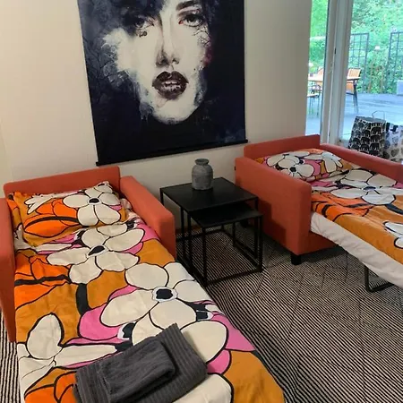 Koivu 100m2 3mh, Rauhallinen Ja Tyylikaes Kaupunkikoti *