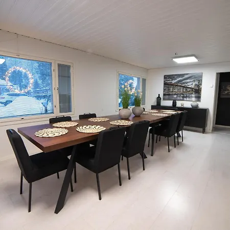 Koivu 100m2 3mh, Rauhallinen Ja Tyylikaes Kaupunkikoti ヴィラ