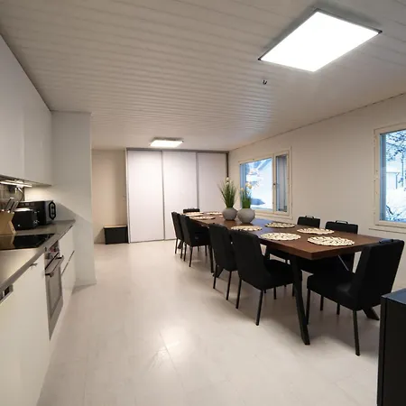 Koivu 100m2 3mh, Rauhallinen Ja Tyylikaes Kaupunkikoti *