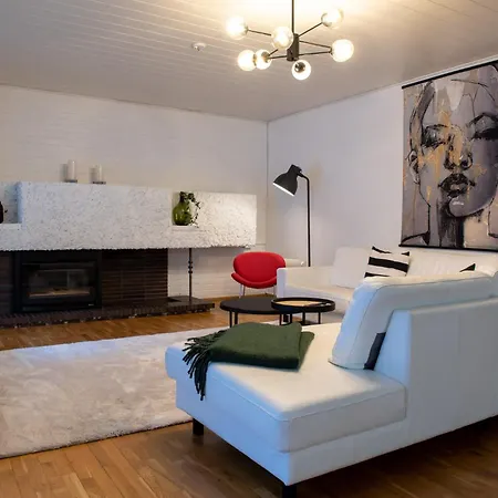 Villa Koivu 100m2 3mh, Rauhallinen Ja Tyylikaes Kaupunkikoti *