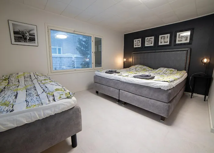 Koivu 100m2 3mh, Rauhallinen Ja Tyylikaes Kaupunkikoti