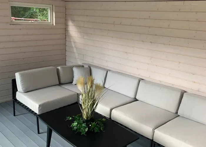 Villa Koivu 100m2 3mh, Rauhallinen Ja Tyylikaes Kaupunkikoti *